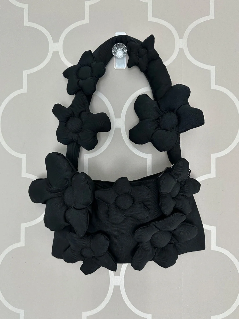 Coachtopia Loop Shoulder Bag with Floral Appliqué – Black NWT